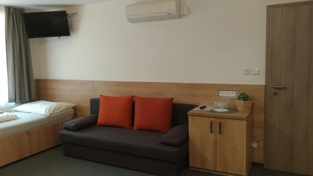 Penzion Kometa Pasohlavky Ngoại thất bức ảnh